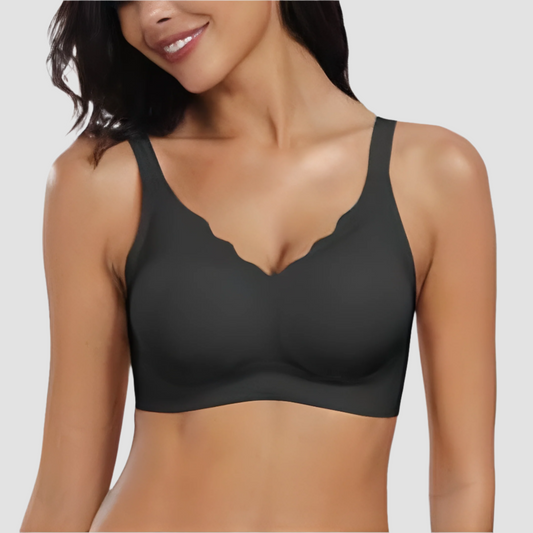 Scalloped Seamless Push-Up Bra – Soft, Wireless & Fully Adjustable